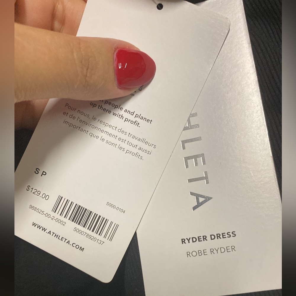 ATHLETA Ryder Dress // Black - Picture 8 of 16